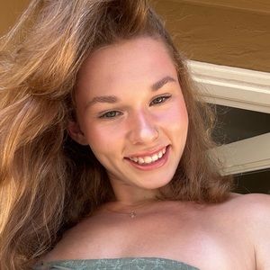 Meet your Posher, Ciara